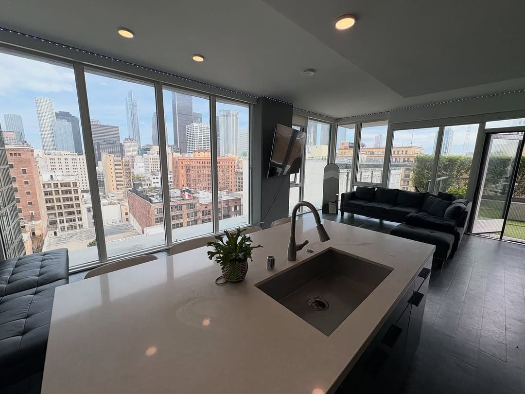 Clean, modern home after a standard service